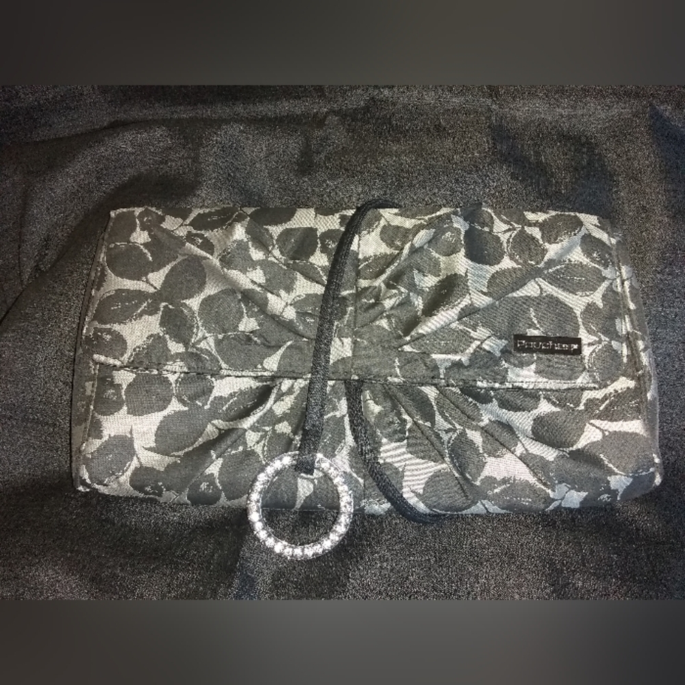 Pouchee Silver Leaf Sateen Divine Clutch